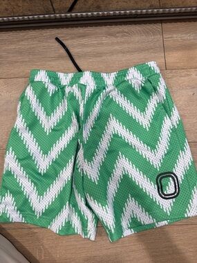 Kids Green & White Zigzag Athletic Shorts with Drawstring